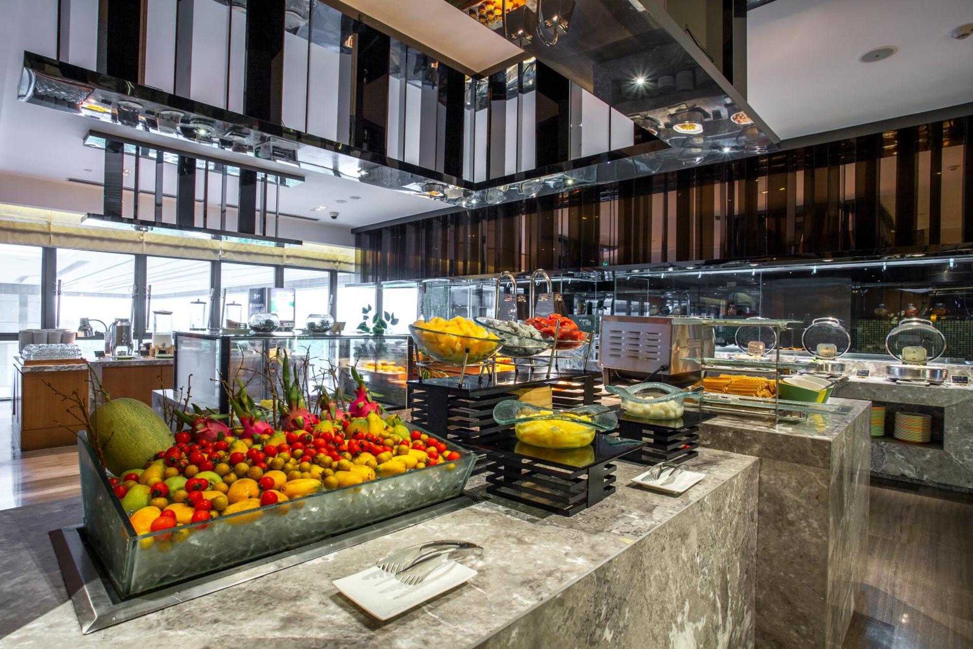 Hilton Garden Inn Ningbo Exterior foto