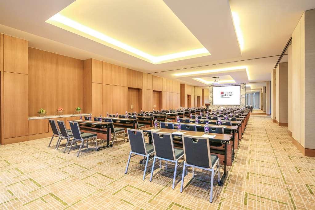 Hilton Garden Inn Ningbo Instalações foto