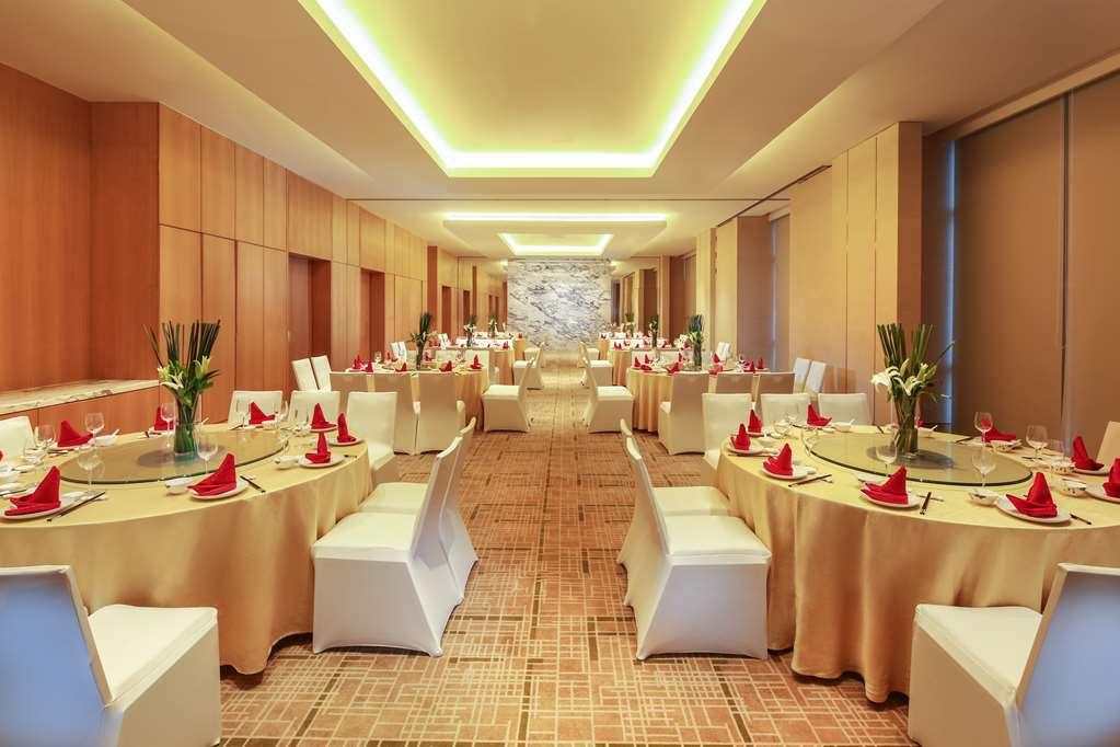 Hilton Garden Inn Ningbo Instalações foto